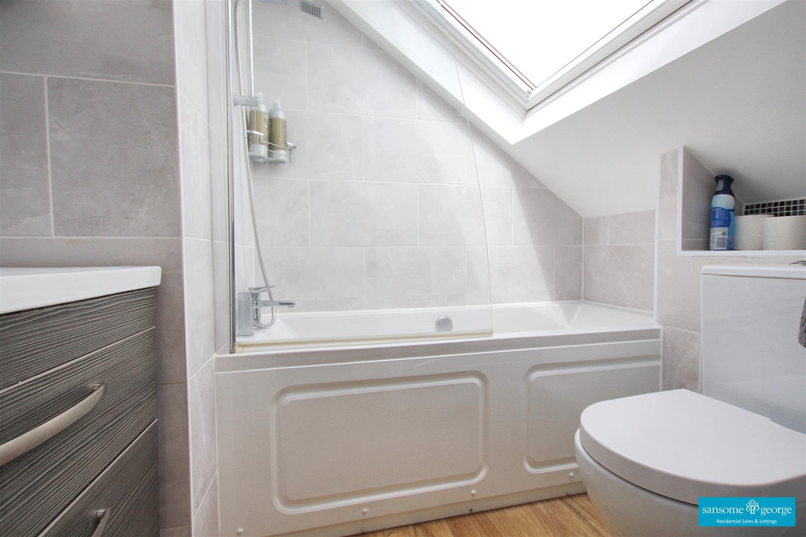Clarendon Rise, Tilehurst, Reading